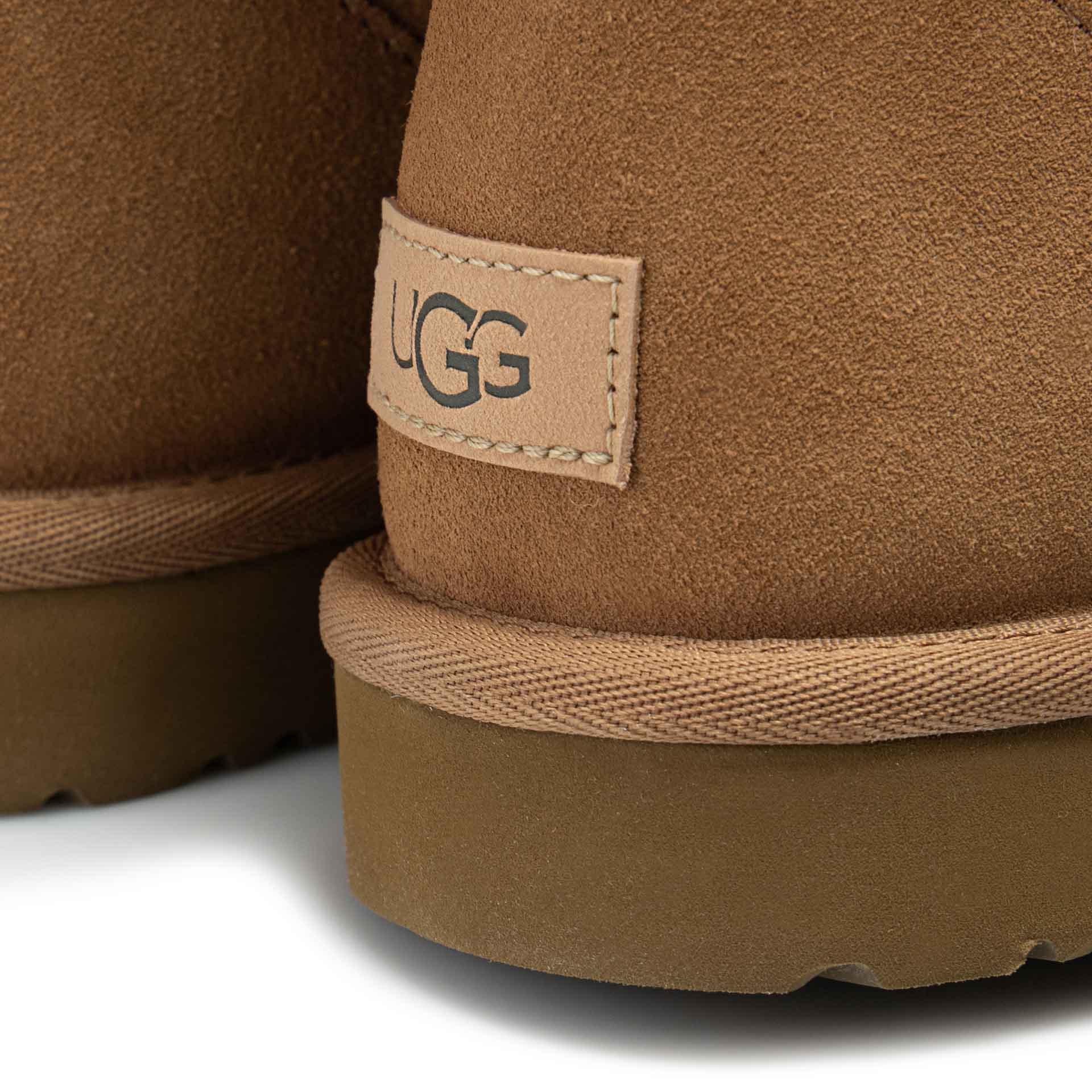 Buty UGG Classic Mini II 1016222-CHE 