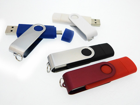 30er Paket USB-Sticks, mit zwei Anschlüssen, 2GB - 38,00 Euro