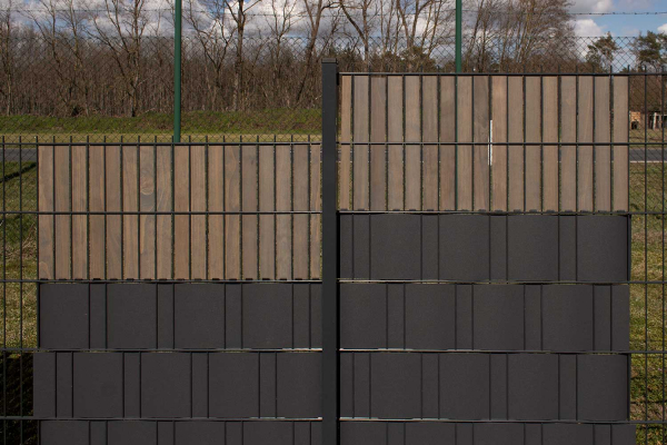 Accoya Sichtschutz 400 aus Holz, Typ Vergraut für Doppelstabmatten